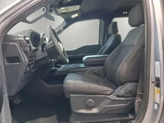 Ford F-150 2024 4x2 STX 4 puertas SuperCrew 5.5 pies. Caja corta.