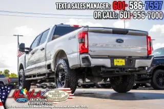 Ford F-250 Super Duty 2024 4x4 XL 4 puertas Cabina Crew 6.8 pies. Caja Pickup