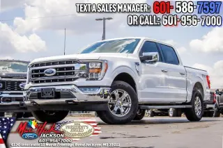 Ford F-150 2023 4x4 Lariat 4 puertas SuperCrew 5.5 pies. SB