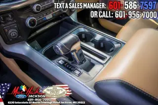 Ford F-150 2023 4x4 Lariat 4 puertas SuperCrew 5.5 pies. SB