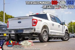 Ford F-150 2023 4x4 Lariat 4 puertas SuperCrew 5.5 pies. SB