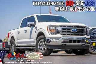 Ford F-150 2023 4x4 Lariat 4 puertas SuperCrew 5.5 pies. Caja corta