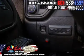 GMC Sierra 2500HD 2024 4x4 Pro 4 puertas Cabina Crew SB