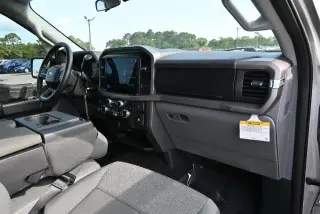 Ford F-150 2025 4x4 XLT 4 puertas SuperCrew 6.5 pies SB