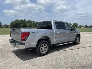 Ford F-150 2025 4x4 XLT 4 puertas SuperCrew 6.5 pies SB