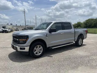 Ford F-150 2025 4x4 XLT 4 puertas SuperCrew 6.5 pies SB