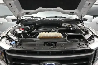 Ford F-150 2023 4x4 Lariat 4 puertas SuperCrew 6.5 pies SB