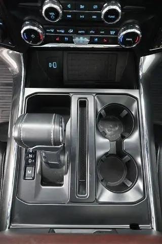 Ford F-150 2023 4x4 Lariat 4 puertas SuperCrew 6.5 pies SB
