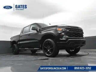 Chevrolet Silverado 1500 2025 4x4 Custom Trail Boss 4 puertas Cabina Crew 5.8 pies. SB