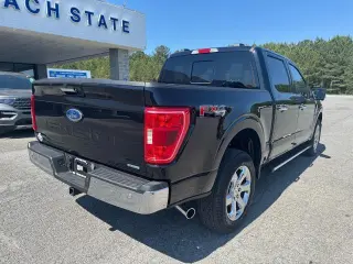 Ford F-150 2023 4x4 XLT 4 puertas SuperCrew 6.5 pies SB