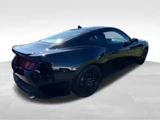 Ford Mustang 2024 EcoBoost 2dr Fastback