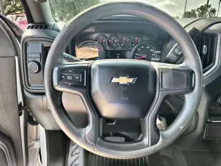 Chevrolet Silverado 3500HD 2021 4x2 Camión de Trabajo 4 puertas Cabina Crew LB SRW