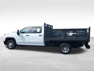 Chevrolet Silverado 3500HD 2021 4x2 Camión de Trabajo 4 puertas Cabina Crew LB SRW