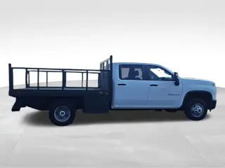 Chevrolet Silverado 3500HD 2021 4x2 Camión de Trabajo 4 puertas Cabina Crew LB SRW