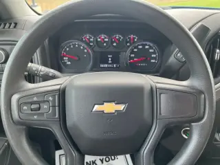 Chevrolet Silverado 1500 2024 4x4 Custom 4 puertas Cabina Crew 5.8 pies. SB