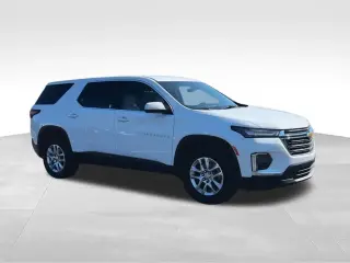 Chevrolet Traverse 2023 LS 4 puertas SUV con paquete 1LS