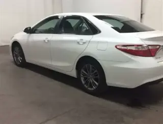 2016 TOYOTA CAMRY SE