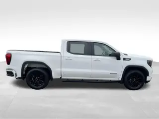 GMC Sierra 1500 2024 4x4 Elevation Estándar 4 puertas Cabina Crew 5.8 pies. SB