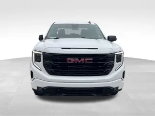 GMC Sierra 1500 2024 4x4 Elevation Estándar 4 puertas Cabina Crew 5.8 pies. SB