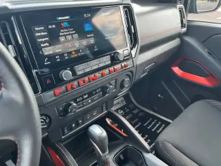 Nissan Frontier 2025 4x4 PRO-4X 4 puertas Cabina Crew 5 pies. SB