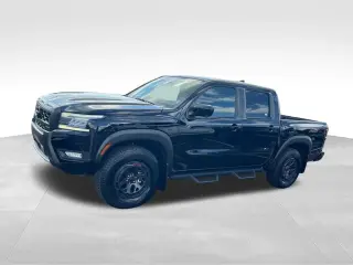 Nissan Frontier 2025 4x4 PRO-4X 4 puertas Cabina Crew 5 pies. SB