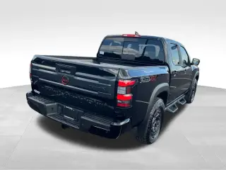 Nissan Frontier 2025 4x4 PRO-4X 4 puertas Cabina Crew 5 pies. SB