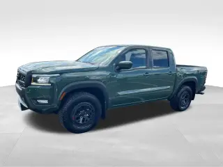 Nissan Frontier 2025 4x4 PRO-4X 4 puertas Cabina Crew 5 pies. SB