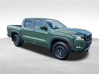 Nissan Frontier 2025 4x4 PRO-4X 4 puertas Cabina Crew 5 pies. SB