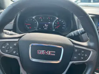 Vehículo utilitario deportivo GMC Terrain 2022 AWD AT4 4 puertas