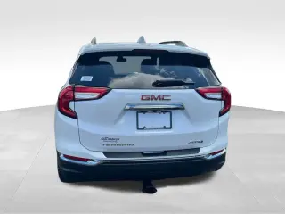 Vehículo utilitario deportivo GMC Terrain 2022 AWD AT4 4 puertas