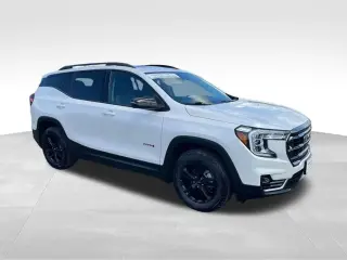 Vehículo utilitario deportivo GMC Terrain 2022 AWD AT4 4 puertas