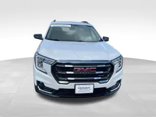 Vehículo utilitario deportivo GMC Terrain 2022 AWD AT4 4 puertas