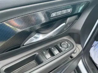 Vehículo utilitario deportivo GMC Terrain 2022 AWD AT4 4 puertas