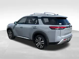 Nissan Pathfinder 2025 Platinum 4 puertas SUV
