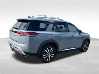 Nissan Pathfinder 2025 Platinum 4 puertas SUV