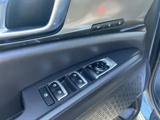 Kia Carnival 2025 SX Prestige 4 puertas Minivan