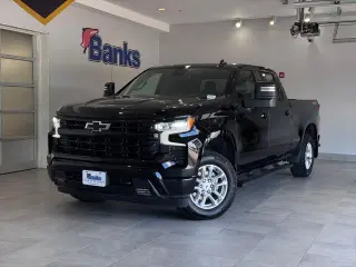 Chevrolet Silverado 1500 2024 4x4 RST 4 puertas Cabina Crew 5.8 pies. Caja corta