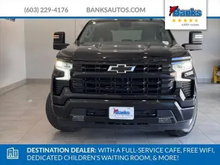 Chevrolet Silverado 1500 2024 4x4 RST 4 puertas Cabina Crew 5.8 pies. Caja corta