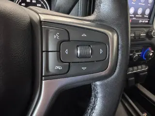 Chevrolet Silverado 1500 2021 4x4 LT Trail Boss 4 puertas Cabina Crew 5.8 pies. SB