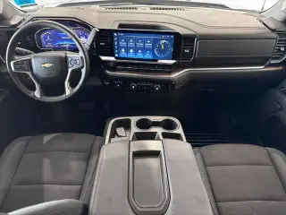 Chevrolet Silverado 1500 2023 4x4 LT 4 puertas Cabina Crew 5.8 pies. SB con 1LT