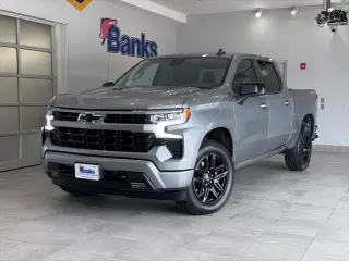 Chevrolet Silverado 1500 2023 4x4 RST 4 puertas Cabina Crew 5.8 pies. Caja corta