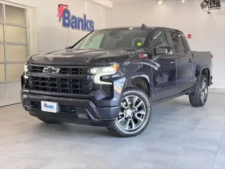 Chevrolet Silverado 1500 2022 4x4 RST 4 puertas Cabina Crew 5.8 pies. Caja corta