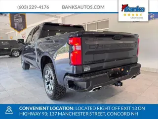 Chevrolet Silverado 1500 2022 4x4 RST 4 puertas Cabina Crew 5.8 pies. Caja corta