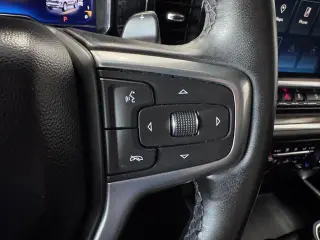 Chevrolet Silverado 1500 2024 4x4 RST 4 puertas Cabina Crew 5.8 pies. SB