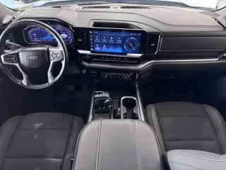 Chevrolet Silverado 1500 2024 4x4 RST 4 puertas Cabina Crew 5.8 pies. SB