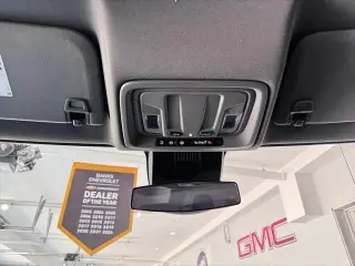 Chevrolet Silverado 1500 2024 4x4 RST 4 puertas Cabina Crew 5.8 pies. SB