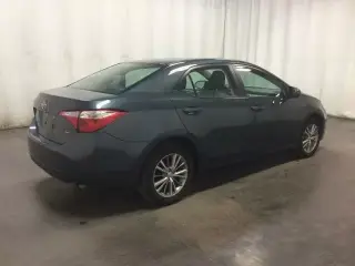 2015 TOYOTA COROLLA LE +