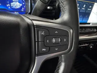 Chevrolet Silverado 1500 2023 4x4 LT 4 puertas Crew Cab 5.8 pies. SB con 1LT