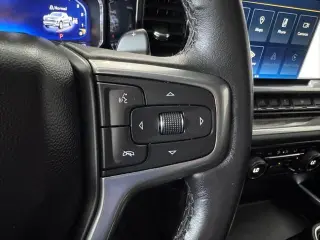 Chevrolet Silverado 1500 2023 4x4 LTZ 4 puertas Cabina Crew 5.8 pies. SB
