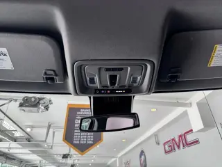 Chevrolet Silverado 1500 2023 4x4 LTZ 4 puertas Cabina Crew 5.8 pies. SB
